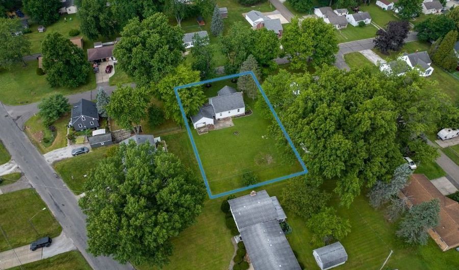 2226 Federal Ave, Alliance, OH 44601 - 3 Beds, 2 Bath