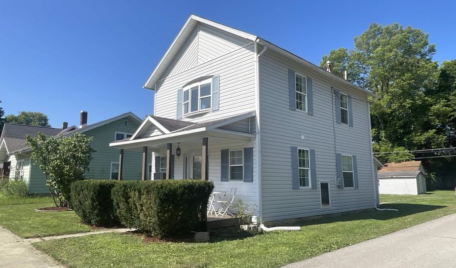 288 N Main St, Andrews, IN 46702 - 2 Beds, 2 Bath