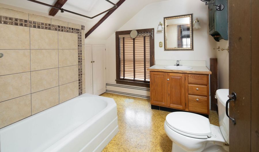 16 Route 63, Canaan, CT 06031 - 5 Beds, 3 Bath