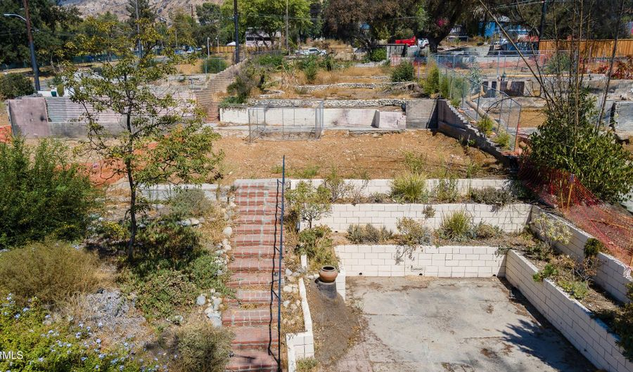 915 Concha St, Altadena, CA 91001 - 0 Beds, 0 Bath