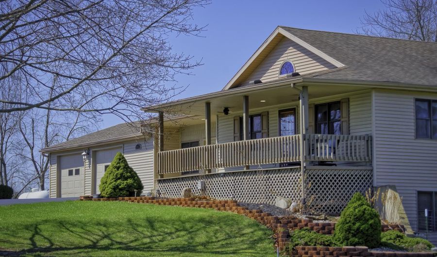 2915 N State Road 827 Rd, Angola, IN 46703 - 4 Beds, 4 Bath