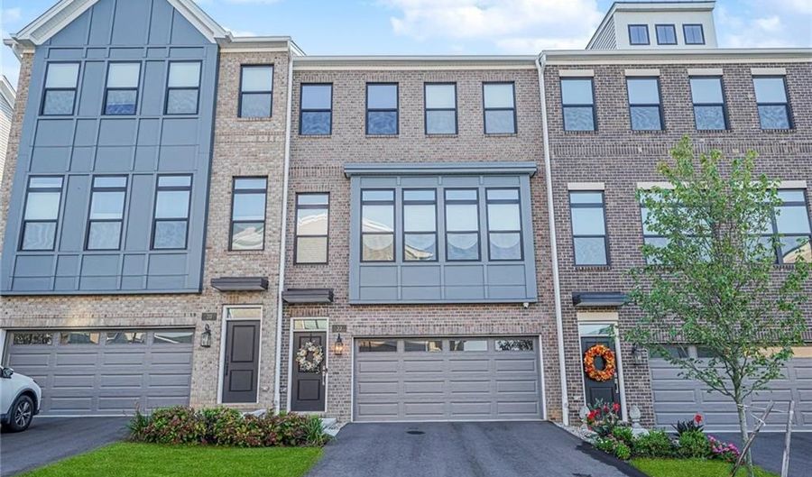 22 Edmund Way 22, Middletown, NJ 07748 - 4 Beds, 4 Bath