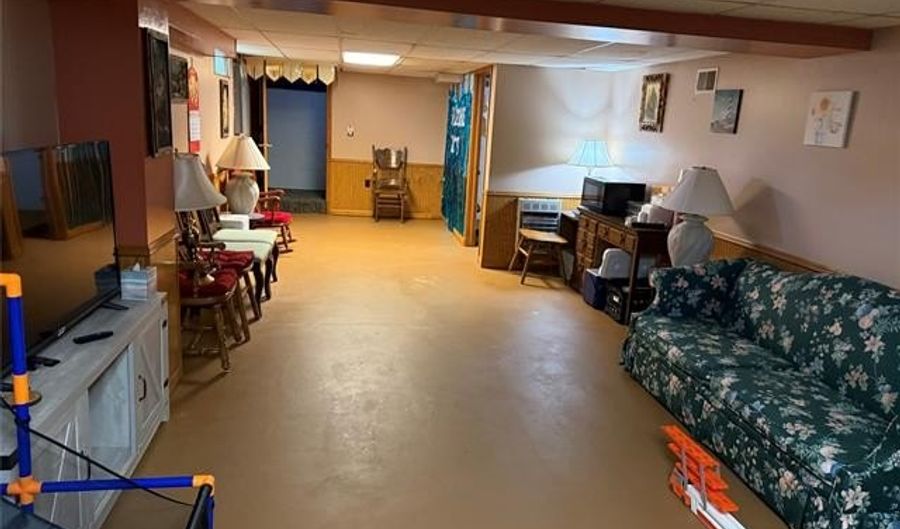 205 Sunset Blvd, Alpena, MI 49707 - 3 Beds, 2 Bath