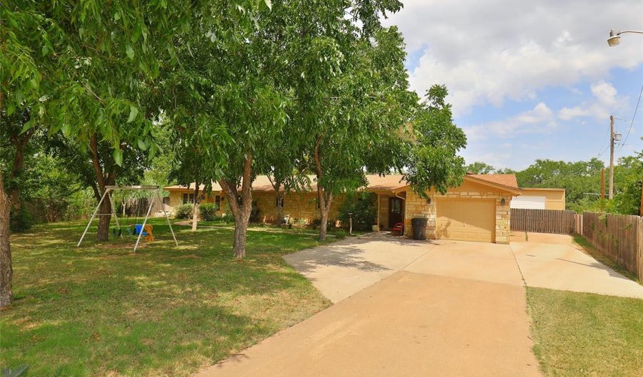 2650 Madison Ave 1/2, Abilene, TX 79601 - 2 Beds, 1 Bath