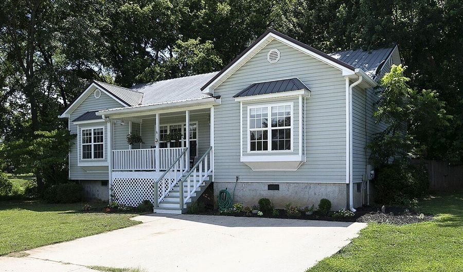 6 Magnolia St, Aragon, GA 30104 - 3 Beds, 2 Bath
