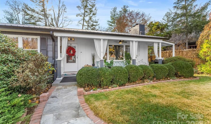 5 Deanwood Cir, Asheville, NC 28803 - 4 Beds, 3 Bath