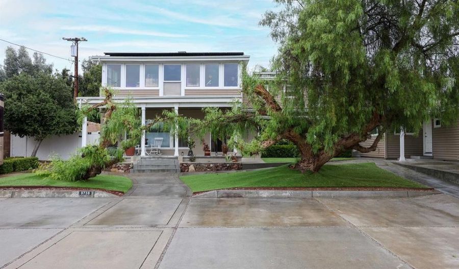 9738 Sierra Madre, Spring Valley, CA 91977 - 6 Beds, 5 Bath