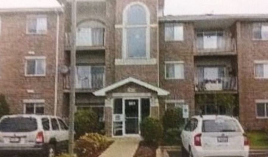 881 N Swift Rd 105, Addison, IL 60101 - 2 Beds, 2 Bath