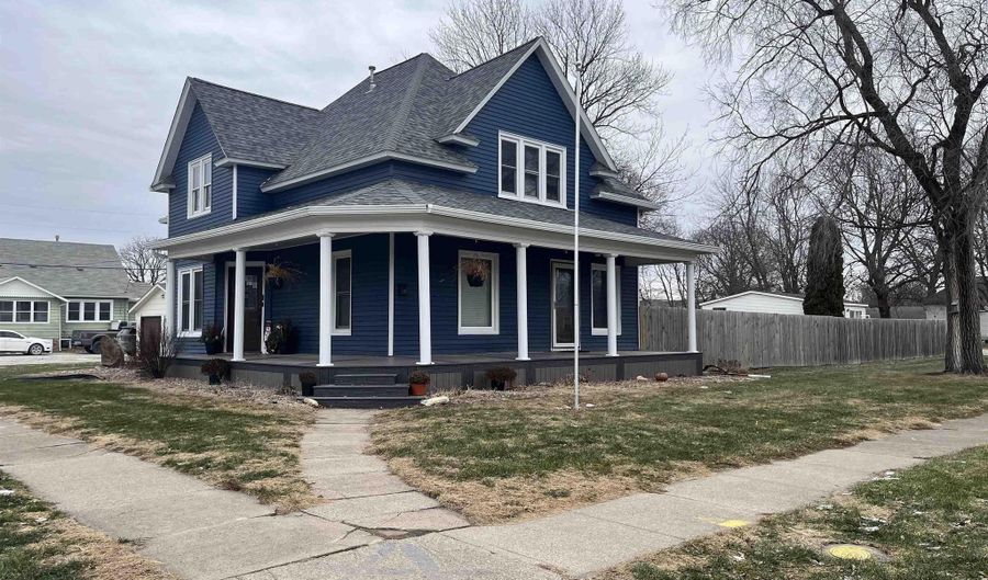 301 A Ave E, Albia, IA 52531 - 4 Beds, 2 Bath