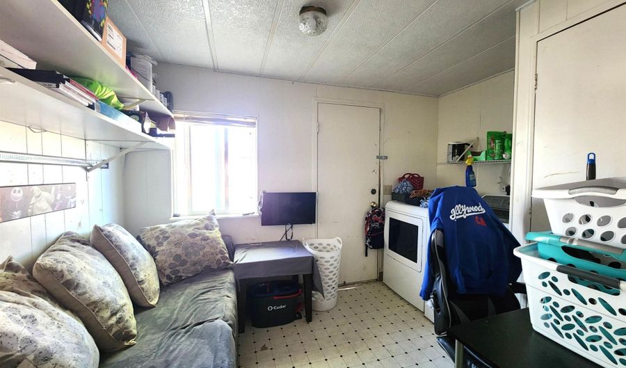 105 Bryson Dr, Battle Mountain, NV 89820 - 3 Beds, 2 Bath