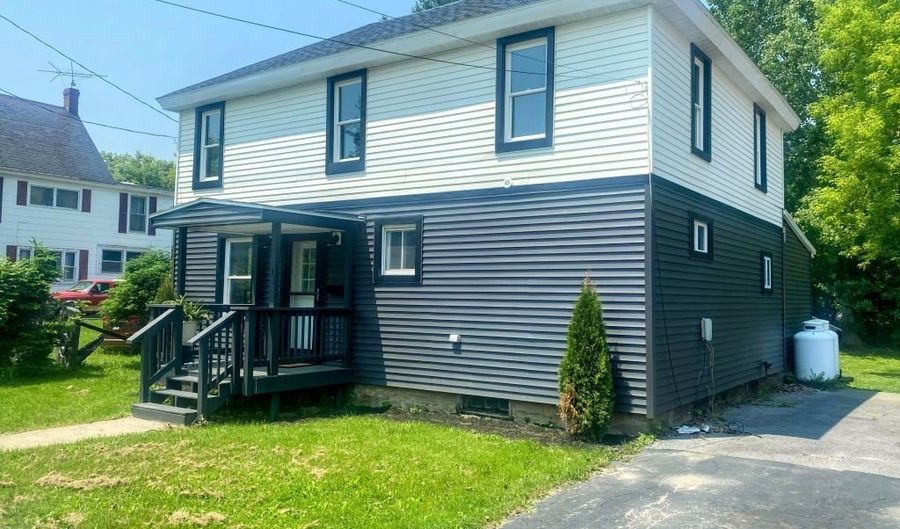 21 Avery Ave, Alexandria, NY 13607 - 4 Beds, 2 Bath