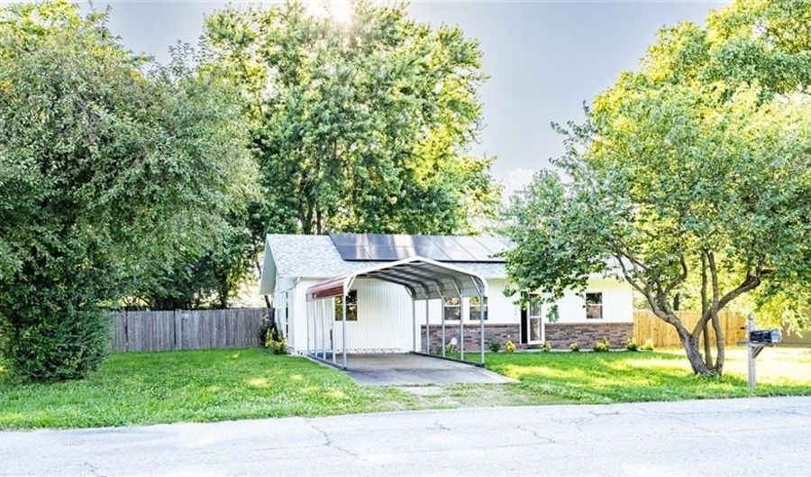1000 Tater Black Rd, Bentonville, AR 72712 - 3 Beds, 2 Bath