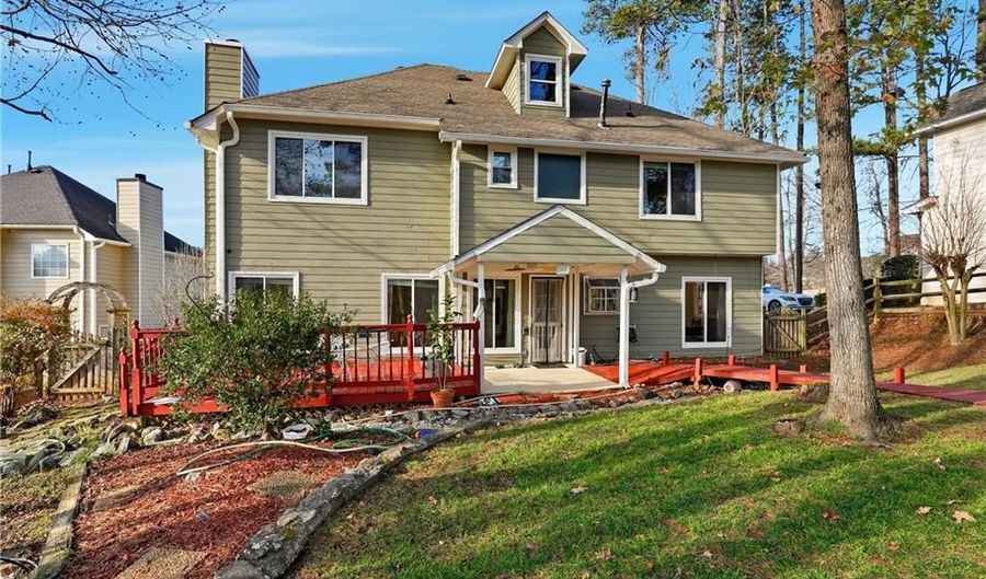 5121 Anclote Dr, Alpharetta, GA 30004 - 4 Beds, 3 Bath