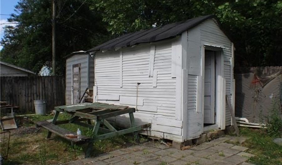 521 ERIE Ave, Bogalusa, LA 70427 - 2 Beds, 1 Bath