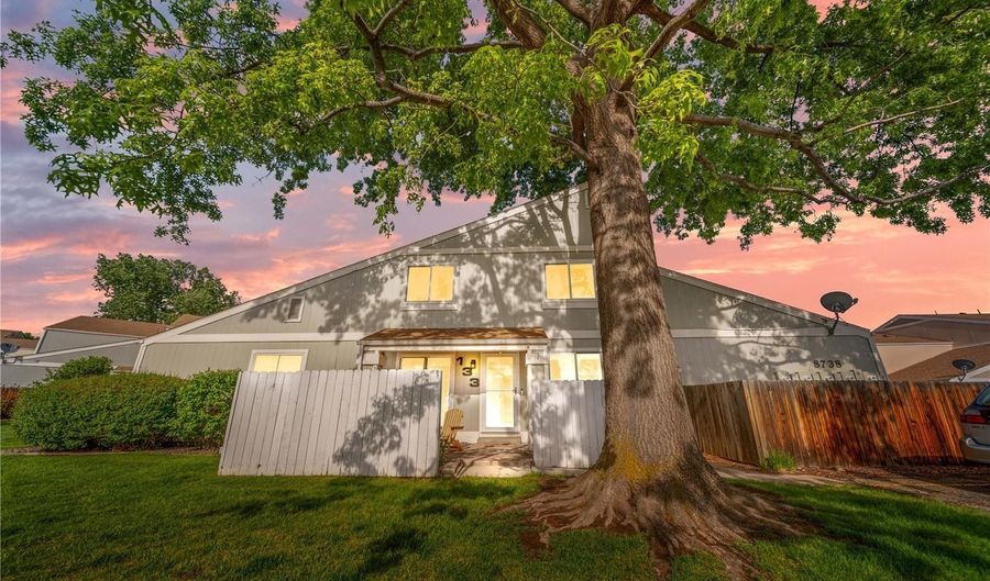 8738 Chase Dr 133, Arvada, CO 80003 - 2 Beds, 2 Bath