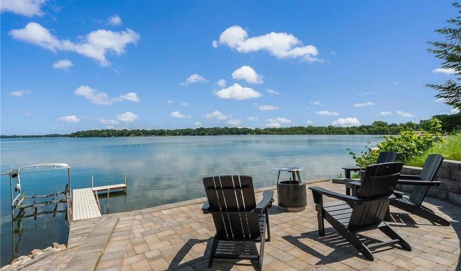 2503 S Le Homme Dieu Dr NE, Alexandria, MN 56308 - 4 Beds, 2 Bath