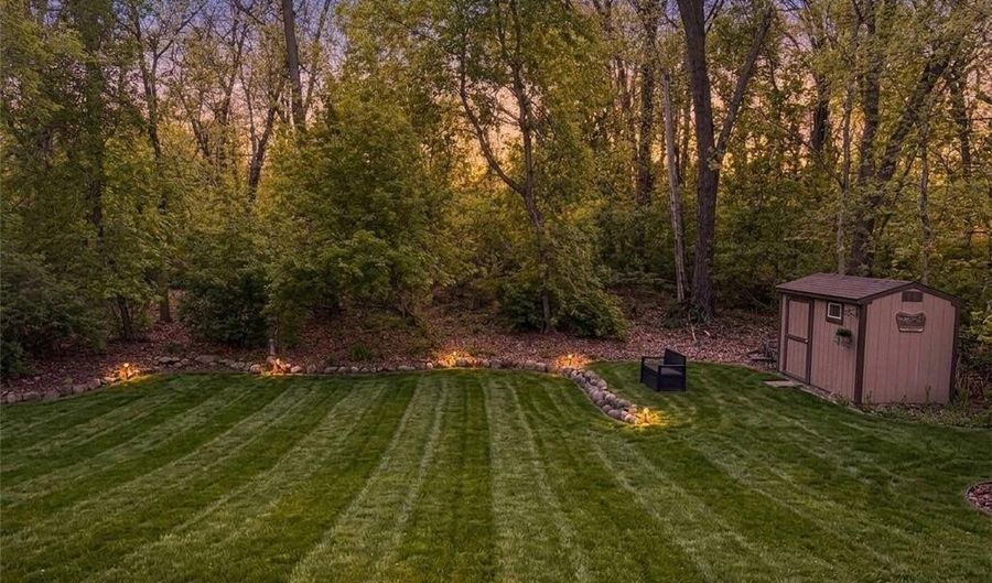 12997 Euclid Ave, Apple Valley, MN 55124 - 4 Beds, 2 Bath