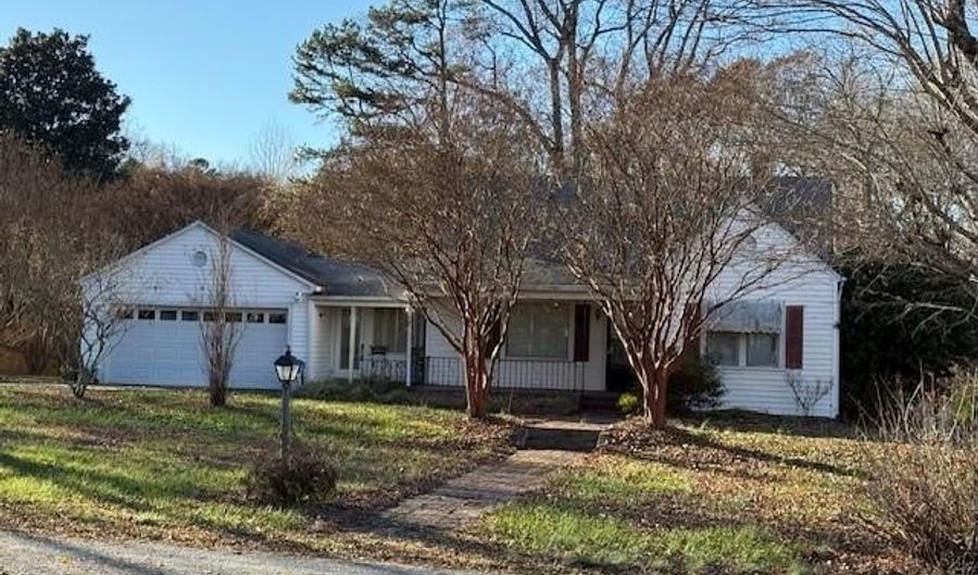 1798 S NC Highway 801, Advance, NC 27006 - 2 Beds, 1 Bath