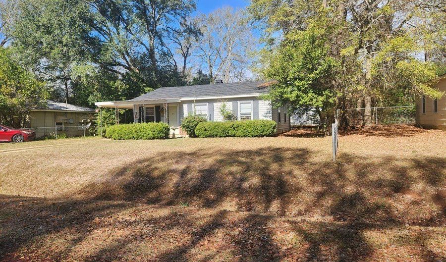 209 Moore Ave, Albany, GA 31705 - 3 Beds, 1 Bath