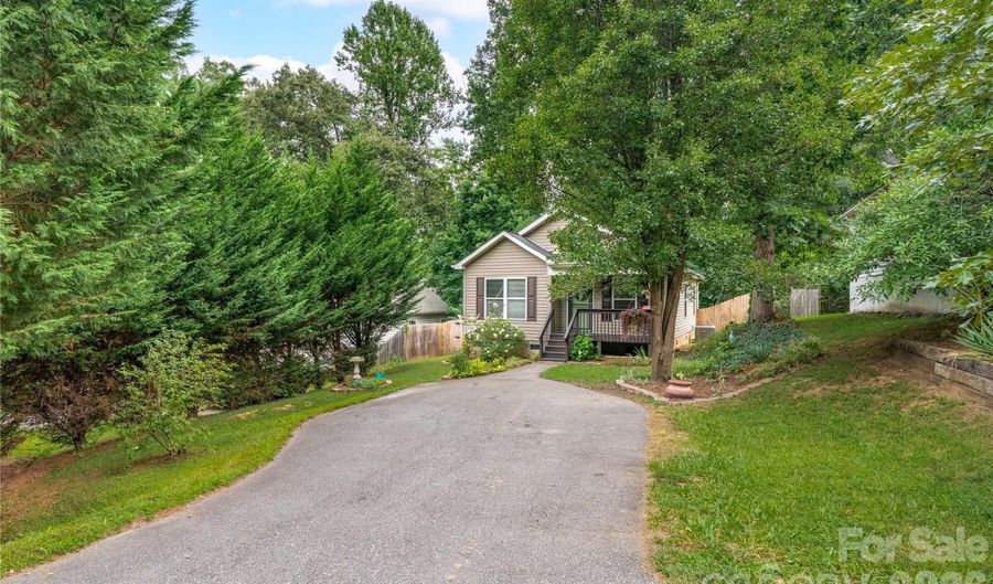 41 Wilmington St, Asheville, NC 28806 - 3 Beds, 2 Bath