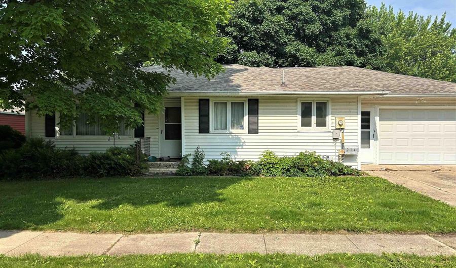 214 S Heckart St, Algona, IA 50511 - 3 Beds, 2 Bath