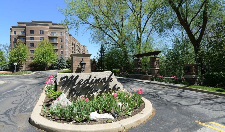 120 N LAKEVIEW Dr 117, Bloomingdale, IL 60108 - 2 Beds, 1 Bath