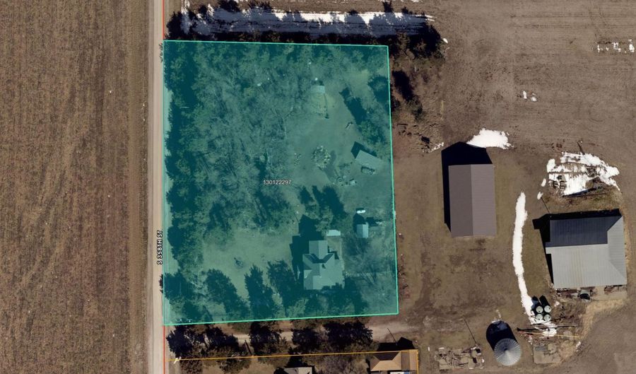 815 S 358th St, Avoca, NE 68307 - 5 Beds, 3 Bath