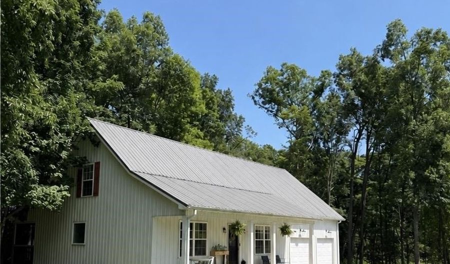 1860 Walkers Chapel Rd, Adolphus, KY 42120 - 3 Beds, 2 Bath