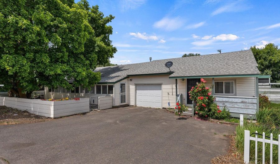 12430 W 13th Ave, Airway Heights, WA 99001 - 4 Beds, 2 Bath