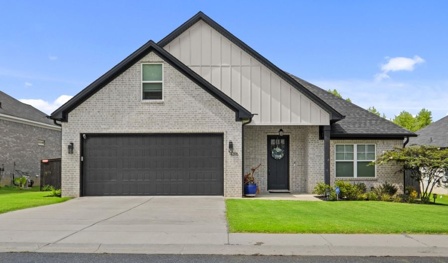 4016 Elizabeth Ct, Benton, AR 72019 - 3 Beds, 2 Bath