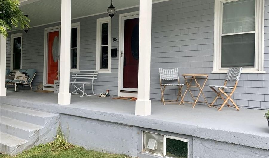68 Evarts St, Newport, RI 02840 - 2 Beds, 1 Bath