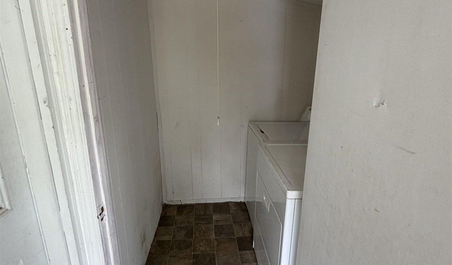 400 Madison St, Andalusia, AL 36420 - 2 Beds, 2 Bath