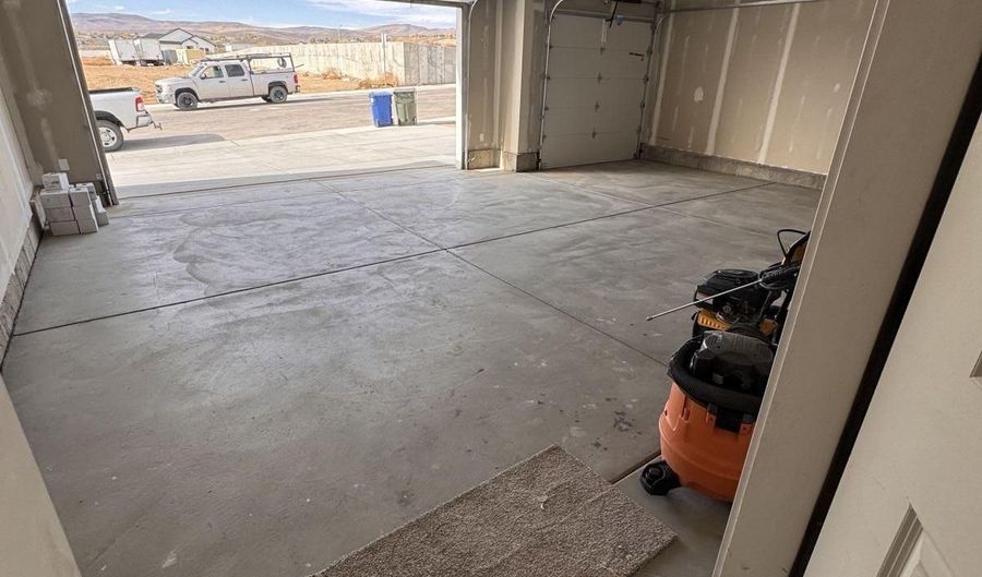 2953 Eleanor Ct, Elko, NV 89801 - 4 Beds, 2 Bath