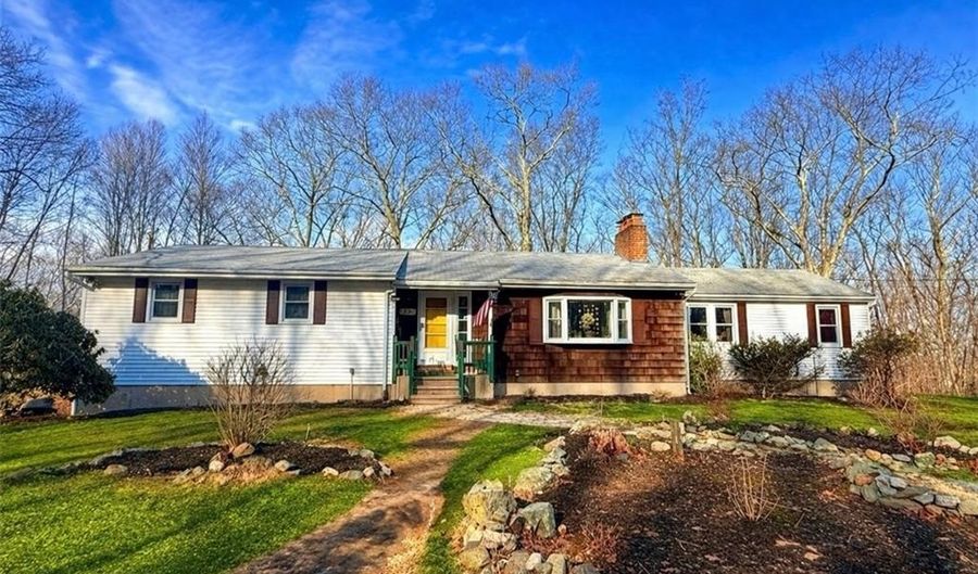 22 Dexter Rock Way, Lincoln, RI 02865 - 4 Beds, 2 Bath