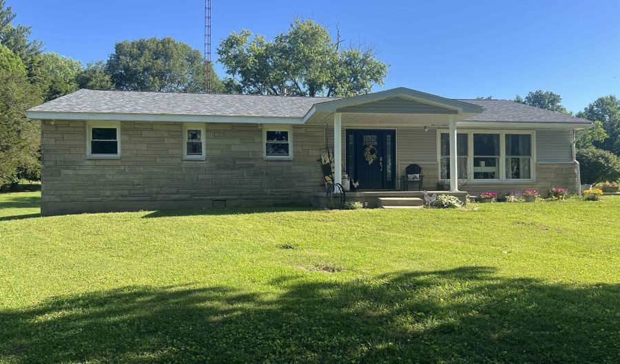 5529 E US HWY 50, Bedford, IN 47421 - 3 Beds, 2 Bath