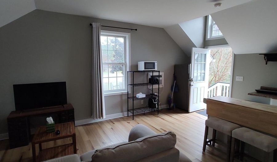 15 Brisbane Drive Unit Apt 1, Beaufort, SC 29902 - 1 Beds, 1 Bath