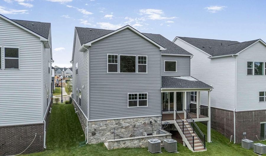 42018 NIGHT NURSE Cir, Ashburn, VA 20148 - 6 Beds, 5 Bath