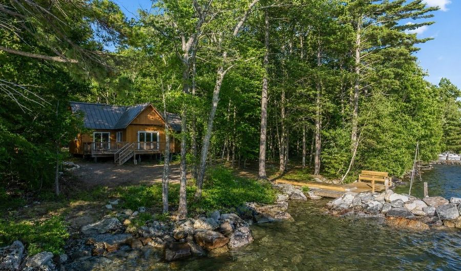116 Big Barndoor Is, Alton, NH 03810 - 2 Beds, 1 Bath