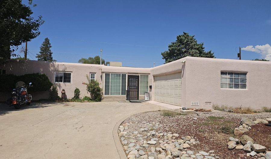 10601 Snow Heights Blvd NE, Albuquerque, NM 87112 - 3 Beds, 2 Bath