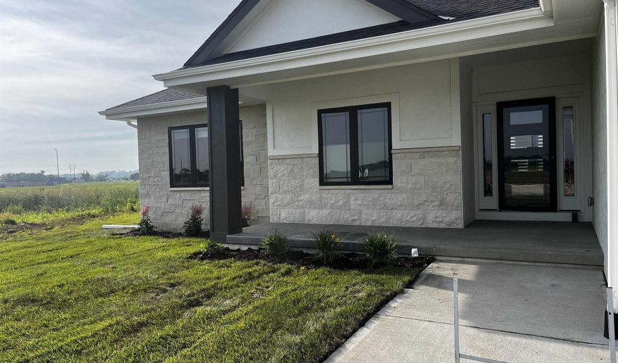 1007 Bluejay Cir, Ashland, NE 68003 - 4 Beds, 3 Bath