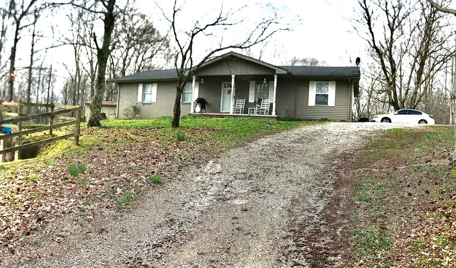 377 Five Springs Church Rd, Albany, KY 42602 - 4 Beds, 2 Bath