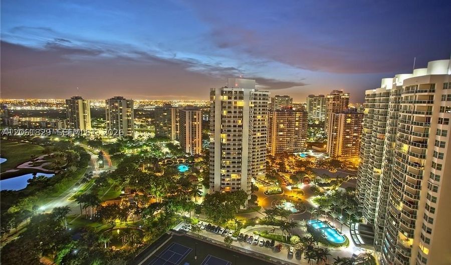20191 E Country Club Dr 2703, Aventura, FL 33180 - 2 Beds, 2 Bath