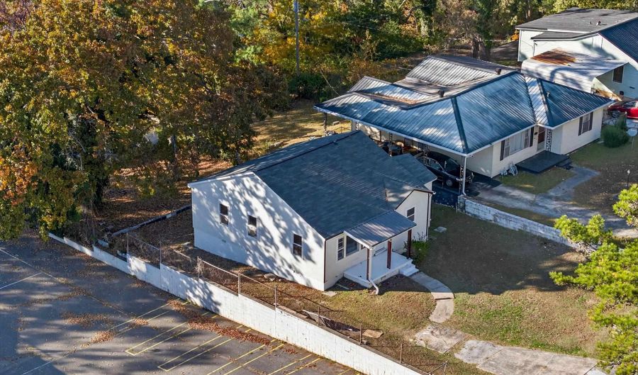 2912 MOORE Ave, Anniston, AL 36201 - 3 Beds, 1 Bath