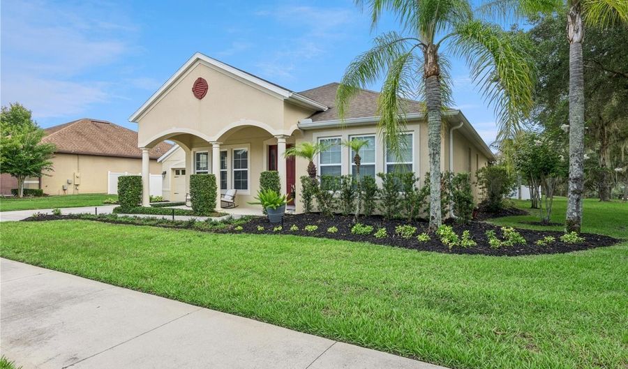 3684 CHANDLER ESTATES Dr, Apopka, FL 32712 - 4 Beds, 3 Bath