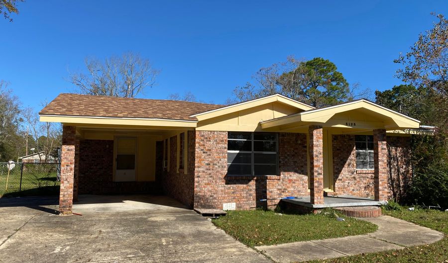 5125 Community Ave, Moss Point, MS 39563 - 3 Beds, 1 Bath
