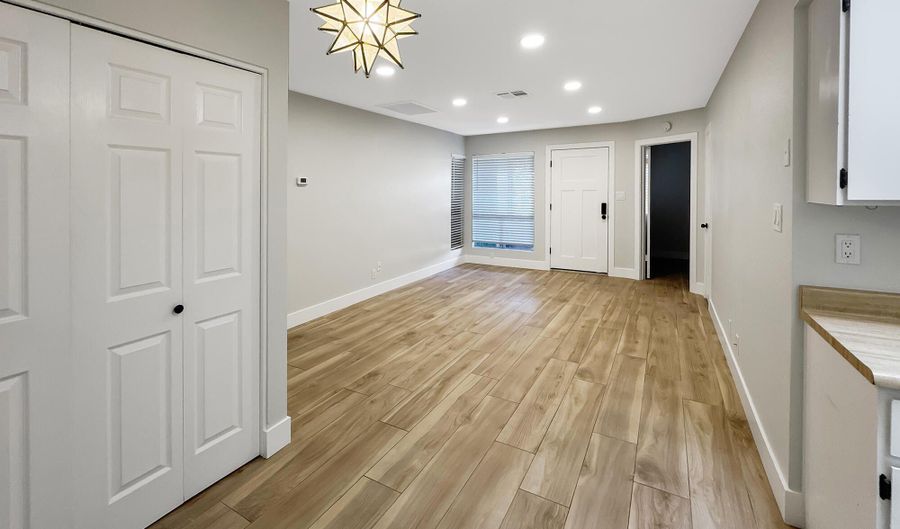 97 N COOPER Rd 115, Chandler, AZ 85225 - 2 Beds, 2 Bath