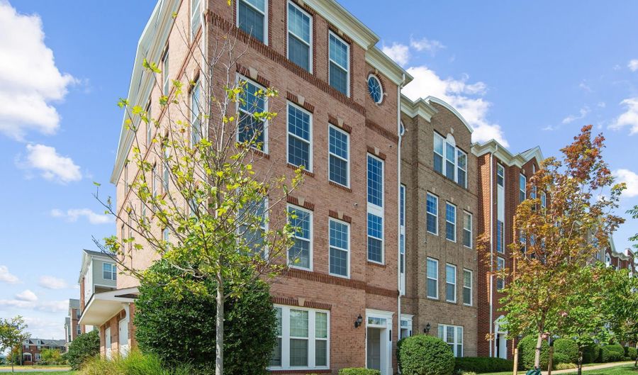20660 SIBBALD Sq, Ashburn, VA 20147 - 3 Beds, 3 Bath