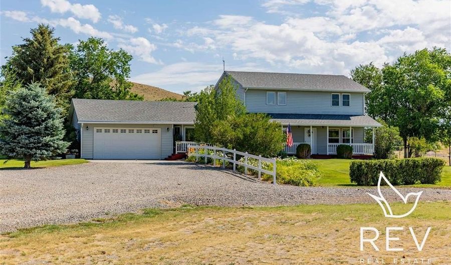 14 Beacon Dr, Cody, WY 82414 - 6 Beds, 3 Bath
