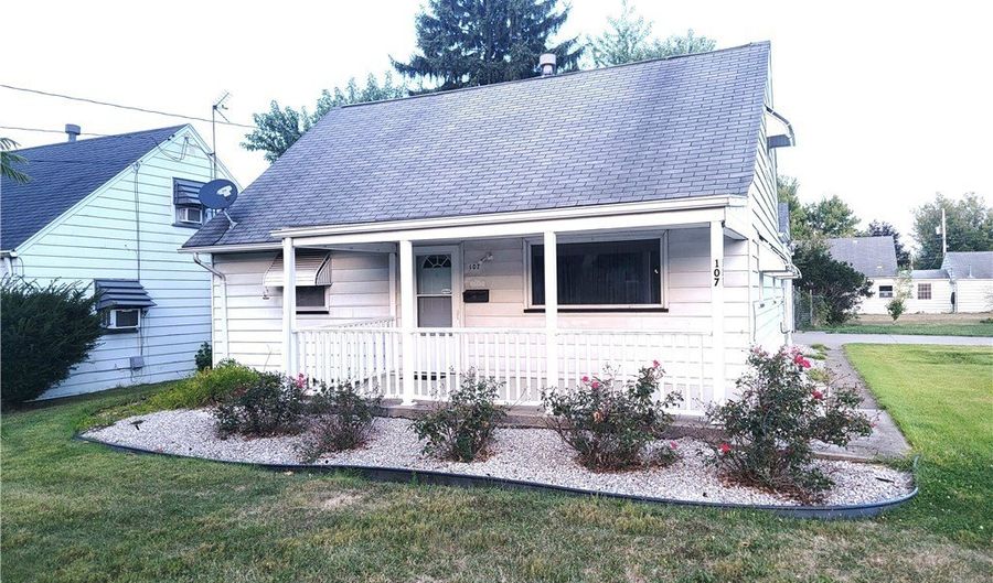 107 N Roanoke Ave, Austintown, OH 44515 - 3 Beds, 1 Bath