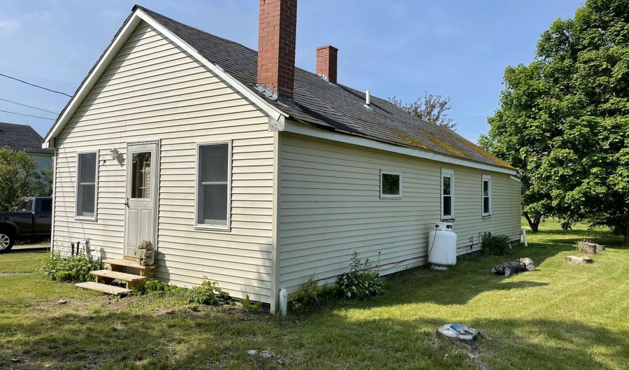 1431 Indian River Rd, Addison, ME 04606 - 2 Beds, 1 Bath